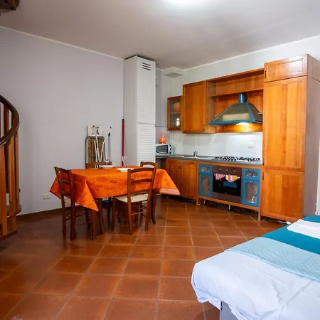Guesthost - Comfy Flat X3 Near The Center *