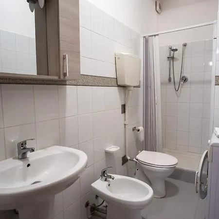 Guesthost - Comfy Flat X3 Near The Center *